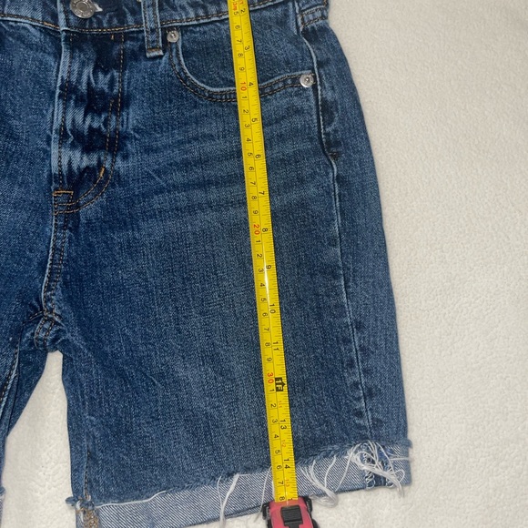 GAP Denim Shorts - Picture 9 of 10